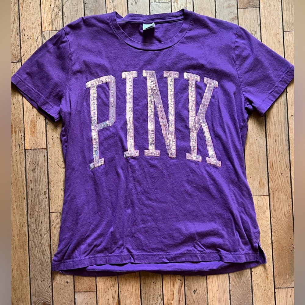 women’s pink shirt size L